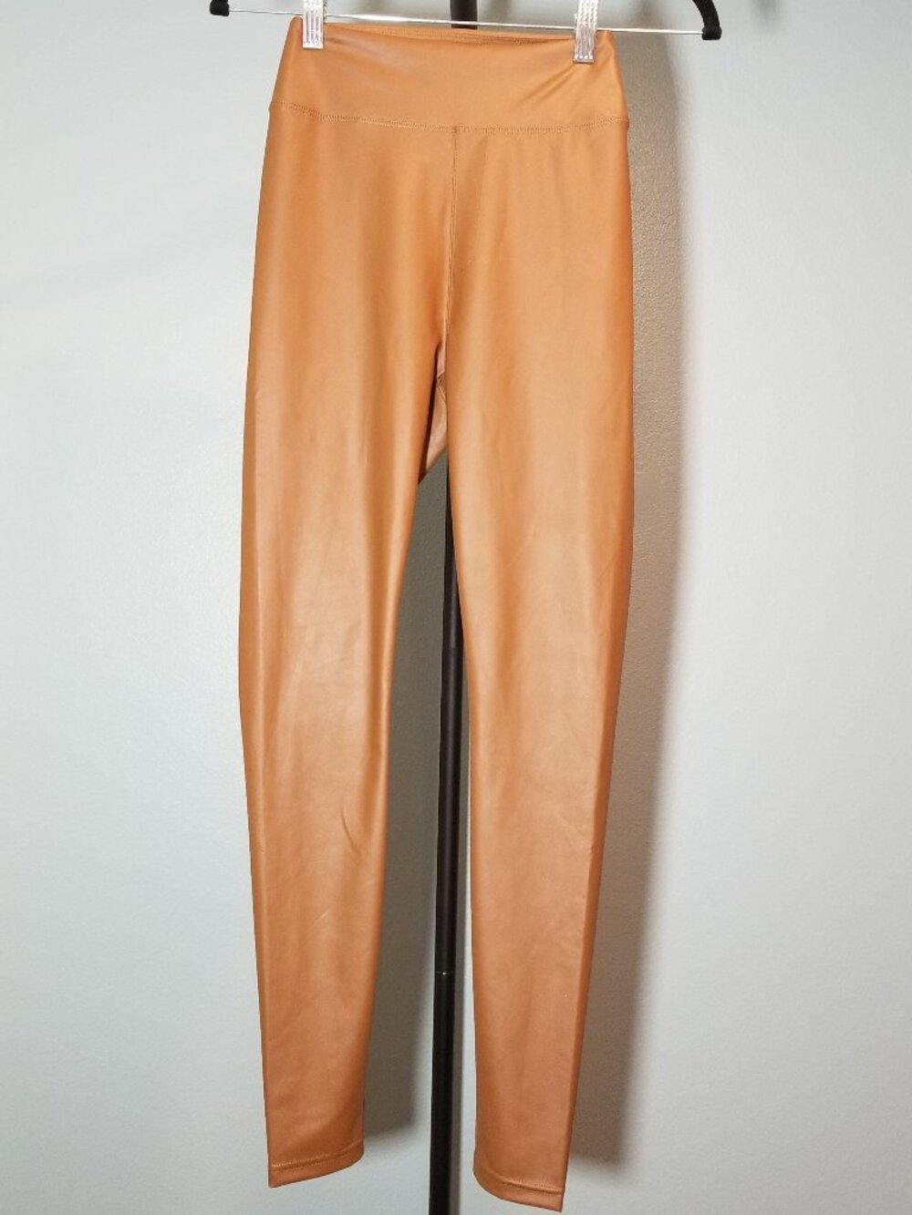 Offline by Aerie Real Luxe Legging Womens S Brown Faux Leather Activewear NWOT